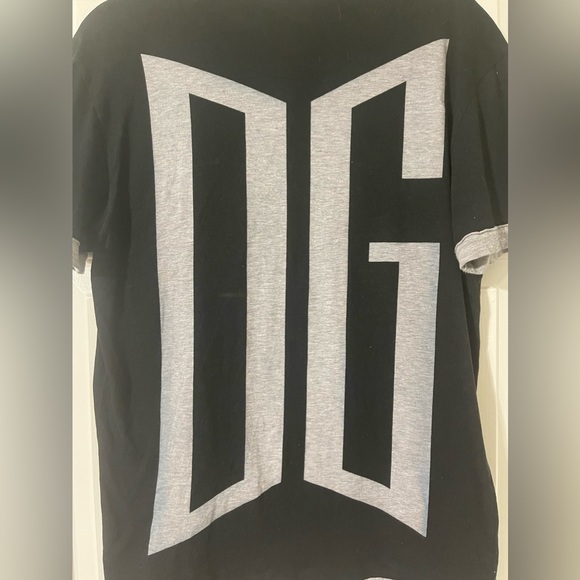 Dolce & Gabbana “Love is a beautiful T-shirt” - Picture 4 of 6